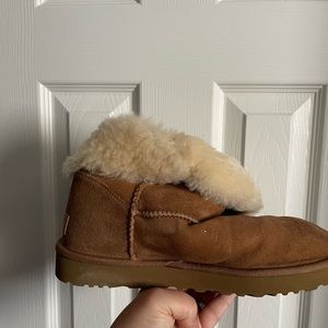 Ugh boots size 9